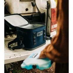 Yeti Coolers HOPPER FLIP 12 SOFT COOLER - Kühltasche -Primus Verkäufe 5638039364 h hopper flip 12 soft cooler yeti coolers 24